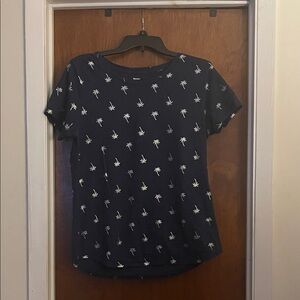 Old Navy Dark Blue Palm Print Women's Tee
